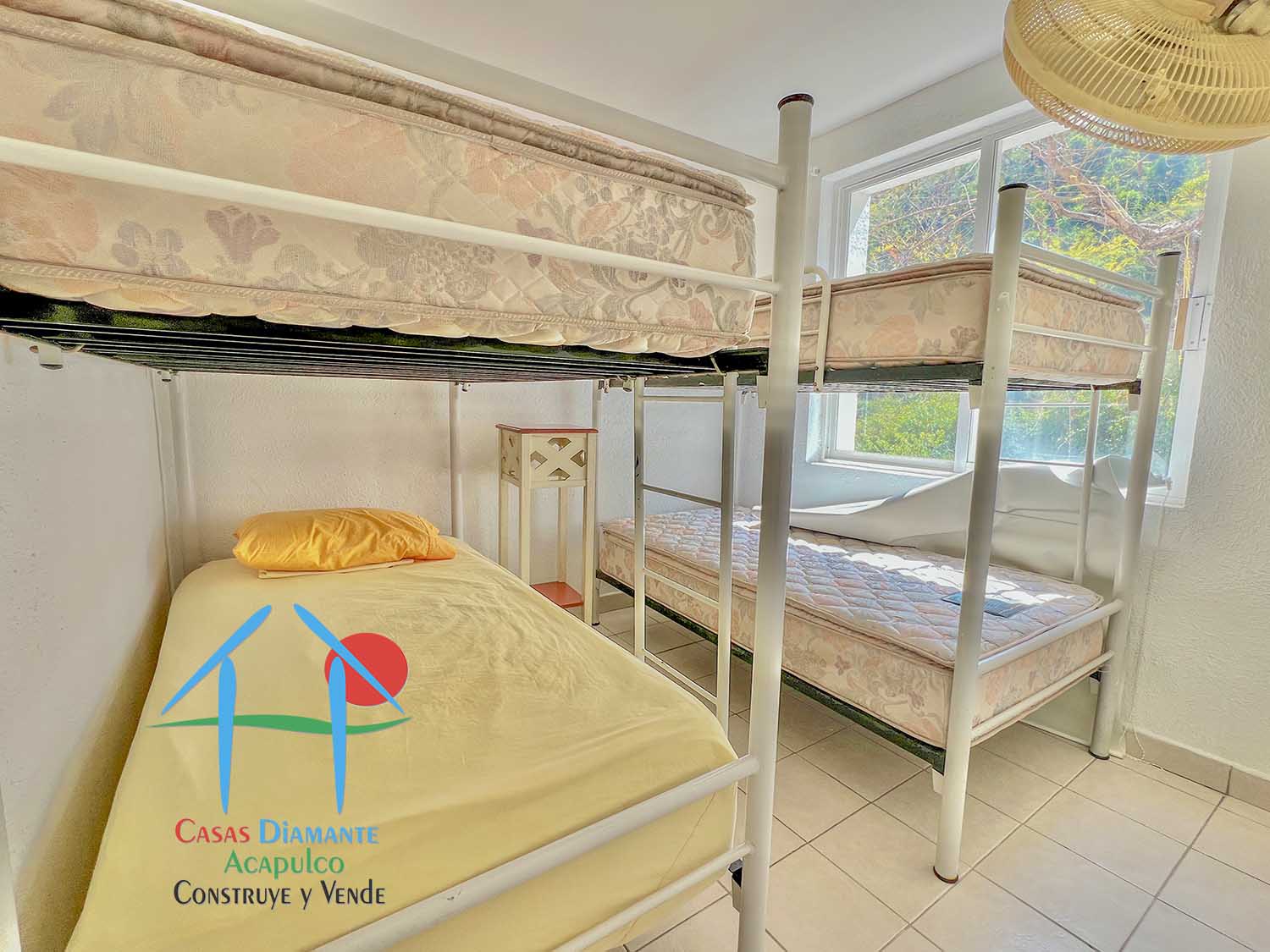 Brisas Diamante T2 119 - Recámara uno 1